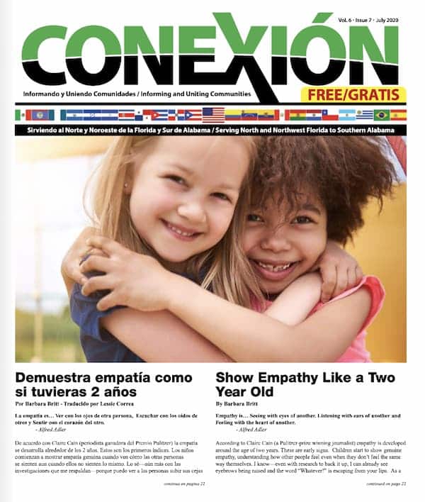 Portada de la revista Conexión, con dos niñas sonriendo y abrazándose. El titular, "Muestra empatía como una niña de dos años", aparece tanto en español como en inglés. Conexión Florida, julio de 2020, presta servicio desde el norte y noroeste de Florida hasta el sur de Alabama.