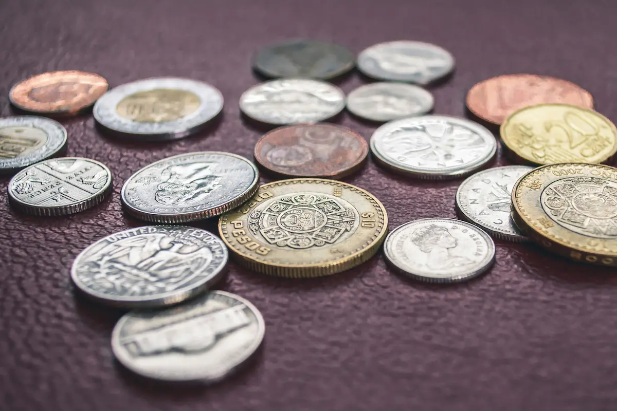 monedas contabilidad Coins on table part of budget